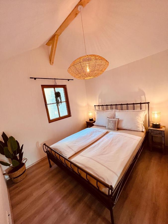 Echternacher Hof - Moselloft Kinheim Buitenkant foto